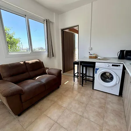 Sunflight 01b One Bedroom Apartment Larnaca